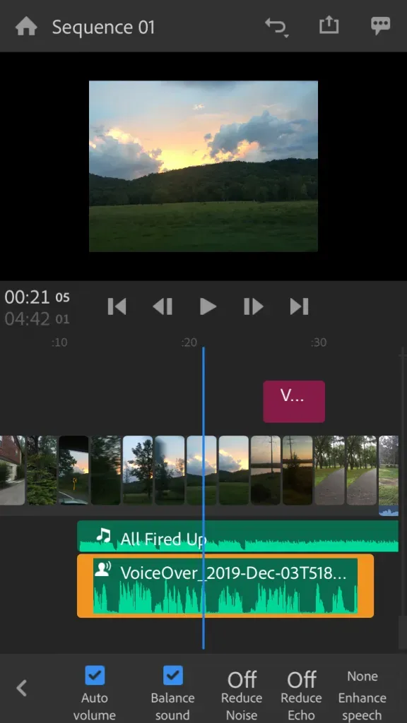 Bildschirmansicht der Auto-Ducking-Funktion in Adobe Premiere Rush