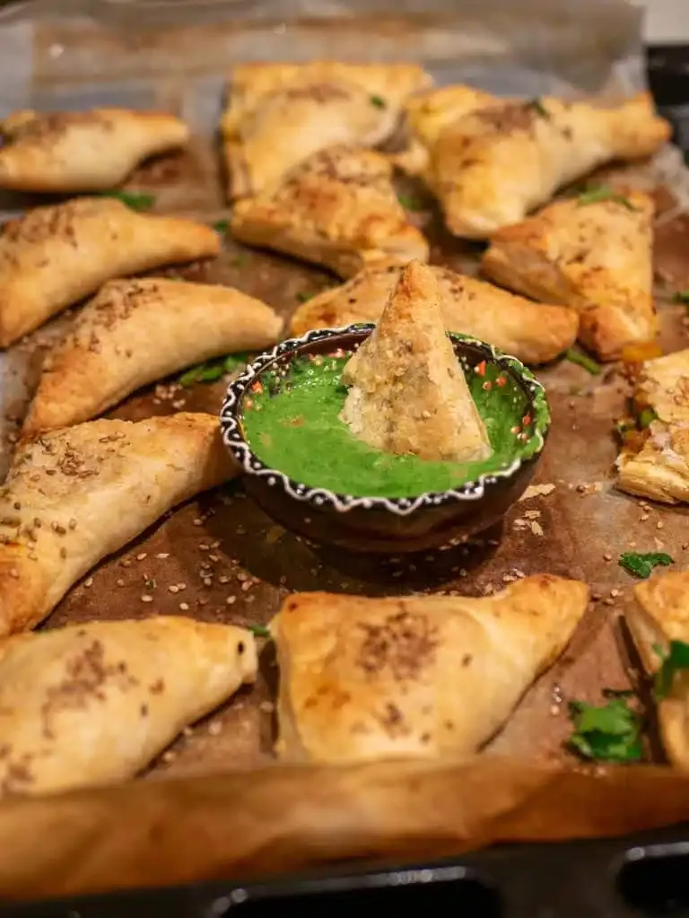 Blätterteigtaschen herzhaft