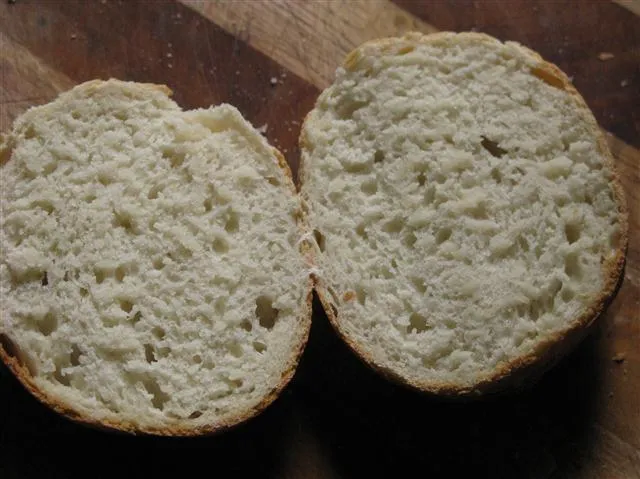 Brötchen mit Butter