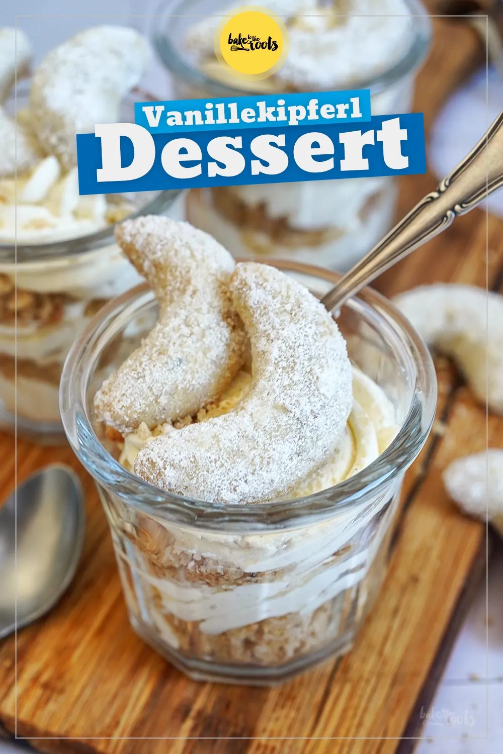 Detailansicht eines Vanillekipferl-Desserts
