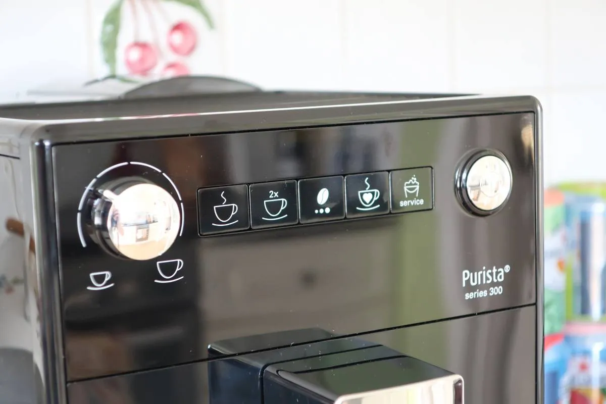 Detailaufnahme der Tasten auf der Melitta Purista