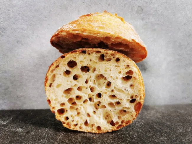 Die Krume ist weich und offen