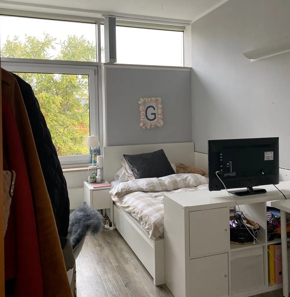 Ein modernes Einzelzimmer im Sportinternat