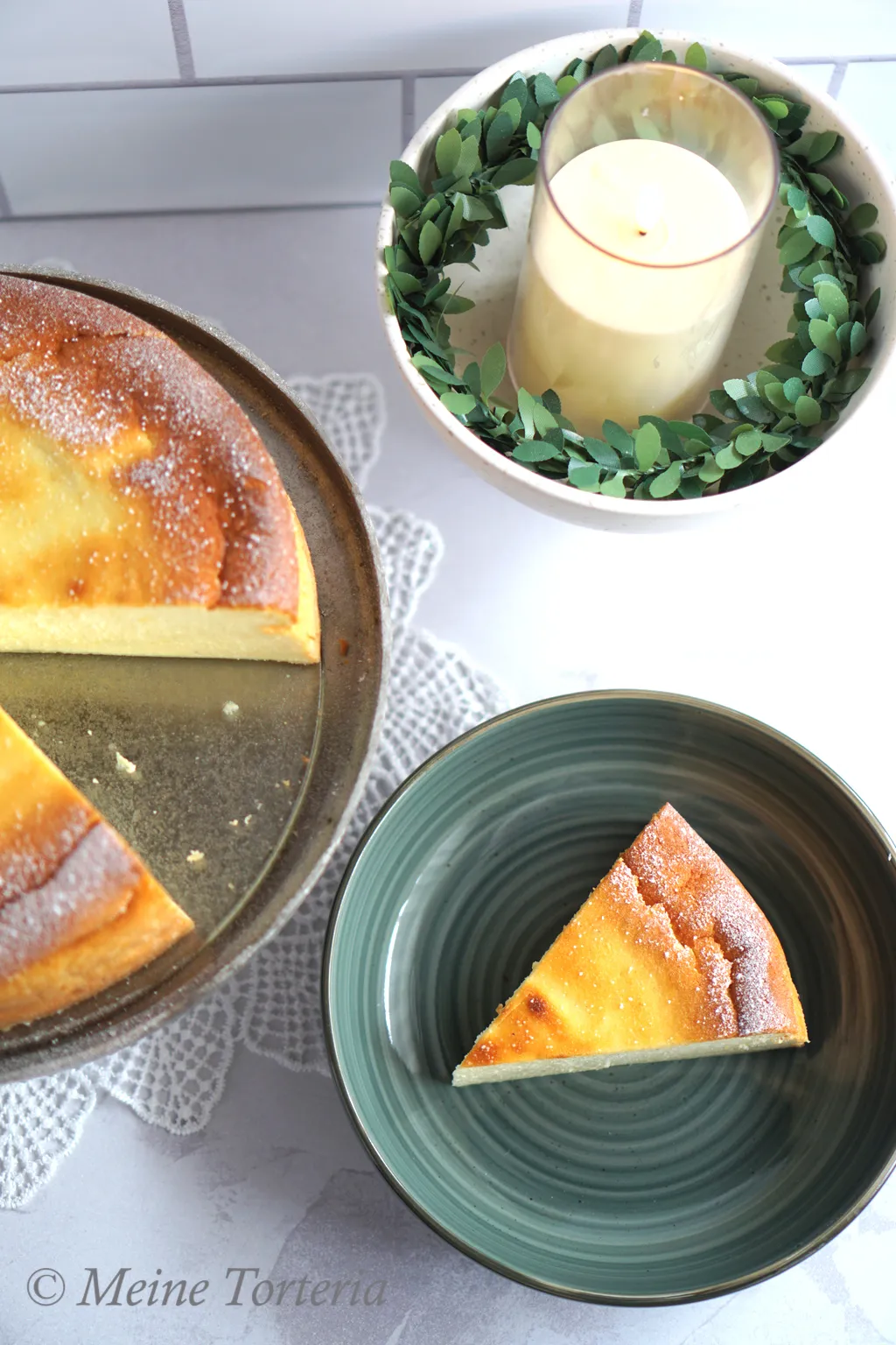 Ein Stück des unwiderstehlichen Käsekuchens ohne Boden