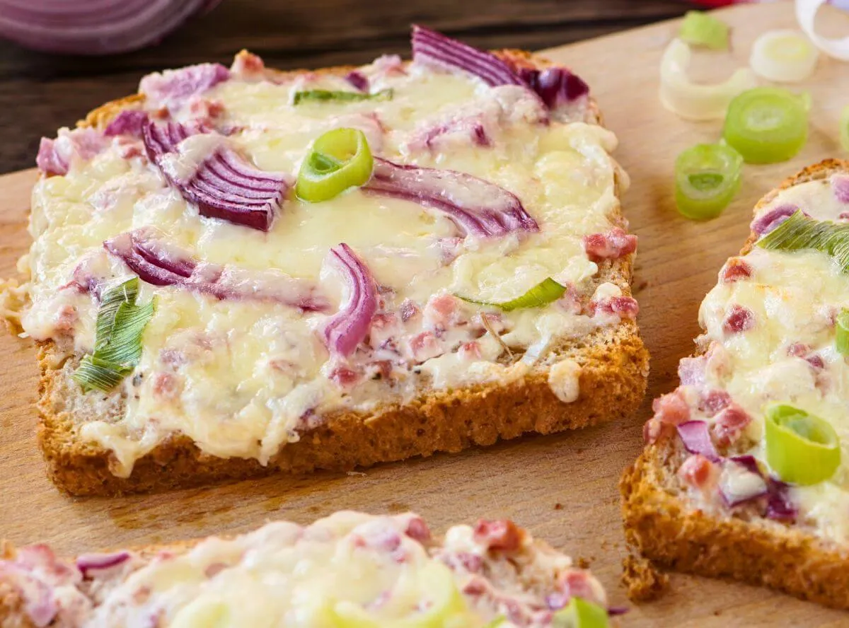 Flammkuchen-Toast Blitzrezept