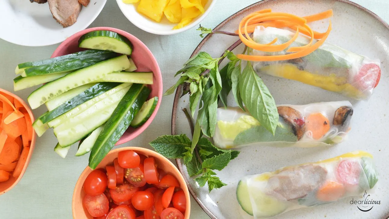 Frische Sommerrollen mit Ente und Gemüse