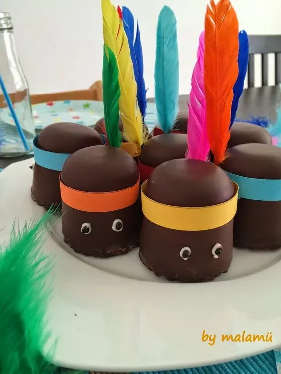 Geburtstagskuchen in Zelt- oder Tipi-Form