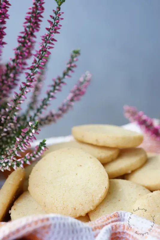 Heidesand Plätzchen, liebevoll angerichtet