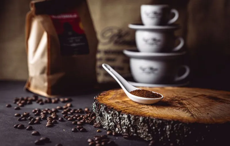 Kaffeevollautomat mit Pulverfach