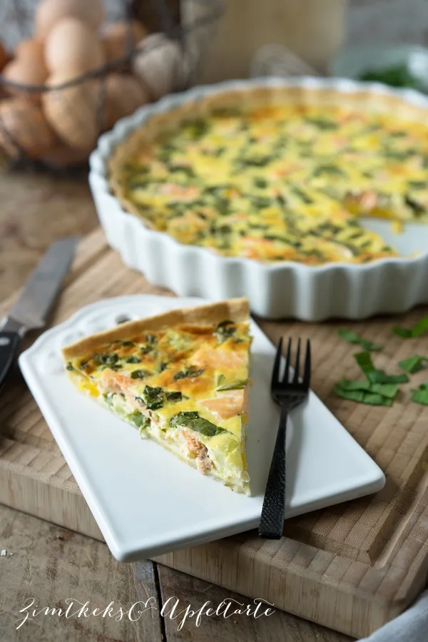 Köstliche Bärlauch-Lachs-Quiche mit Frühlingsgemüse