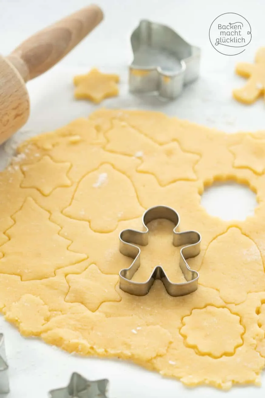 Leckere Ausstechplätzchen mit Zuckerguss verziert