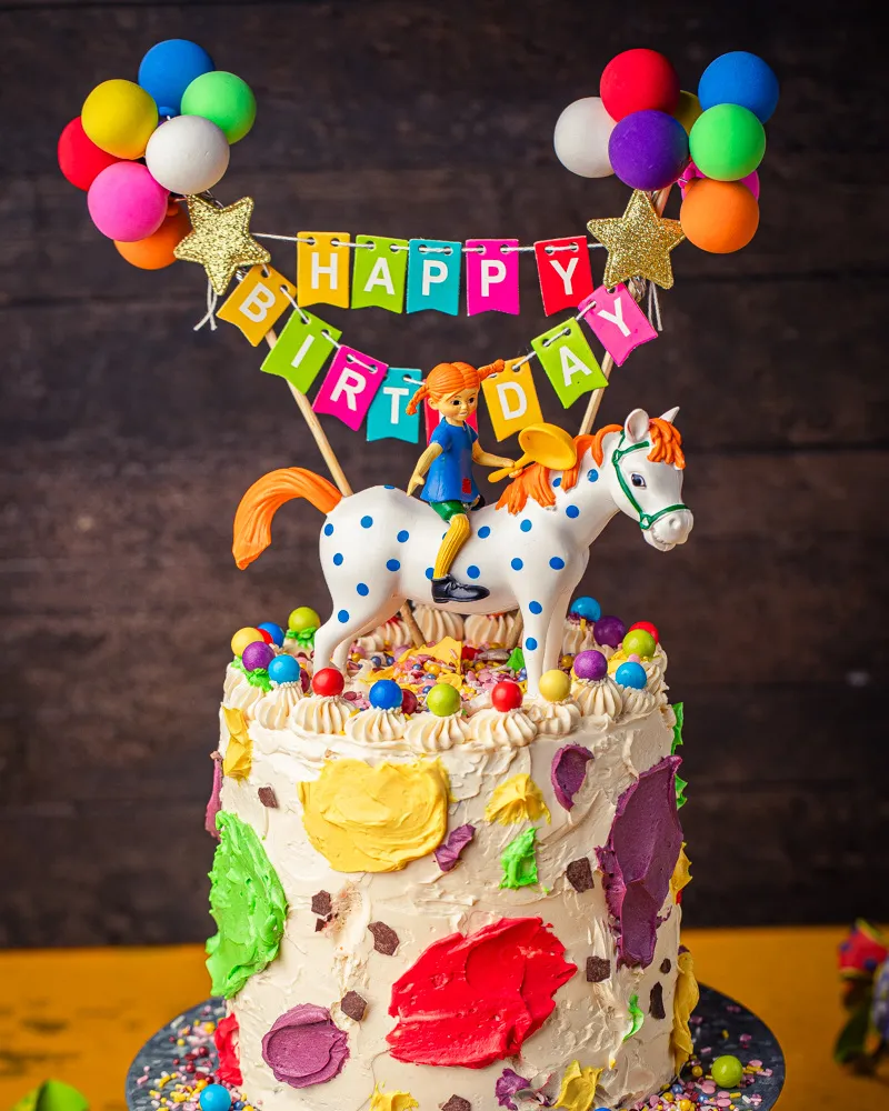 Pippi Langstrumpf Torte Kindergeburtstagstorte einfaches Rezept Stracciatellatorte heike herden super streusel