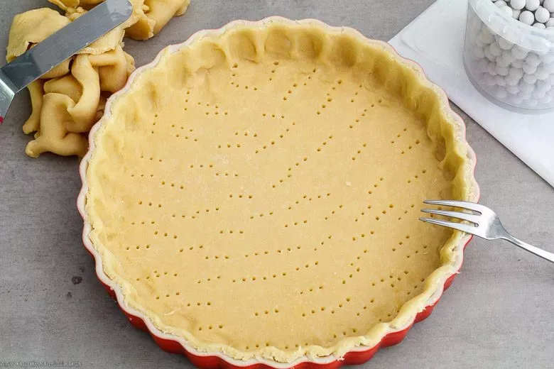 Selbstgemachter Mürbeteig für Quiche Lorraine