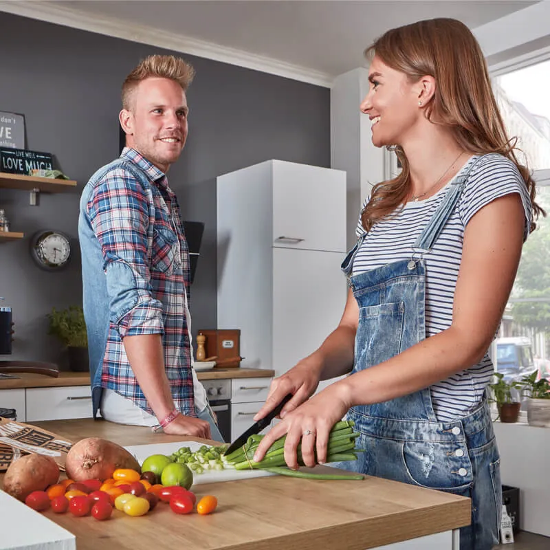 Studentenküche mit Platz für verschiedenste Alltagssituationen