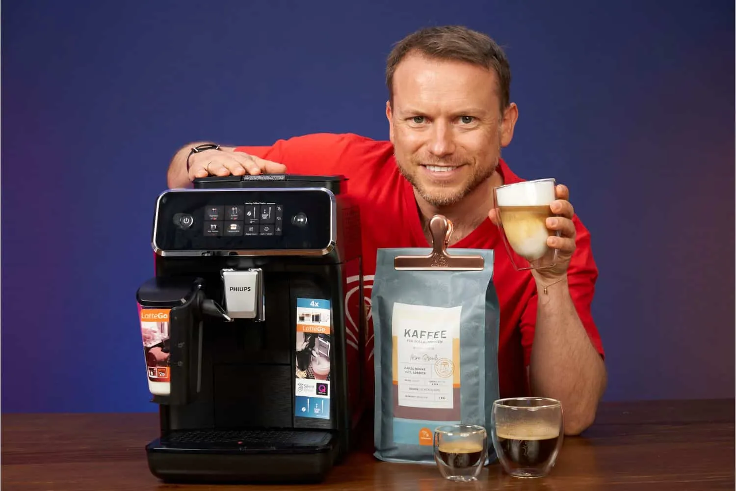 Test: Der beste Kaffee­vollautomat – philips 2300 lattego mit arne