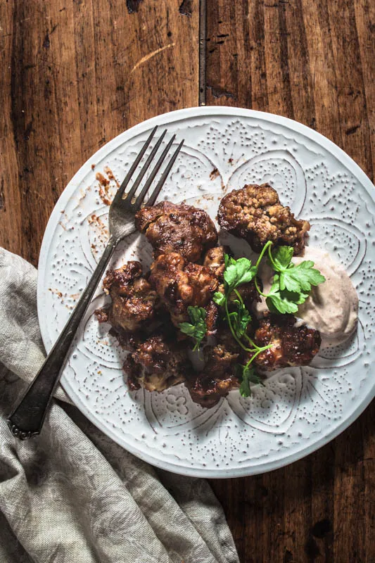 Vegane, würzige Blumenkohl-Wings für einen mexikanischen Abend