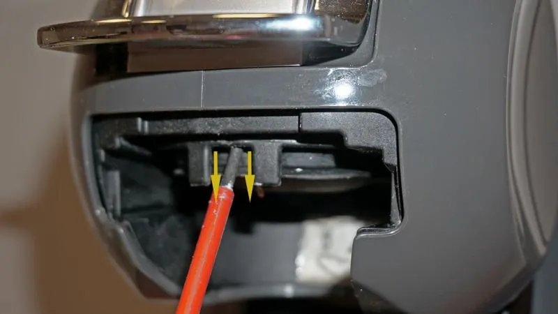 Verkalkte Diffusor Platte entfernen 2