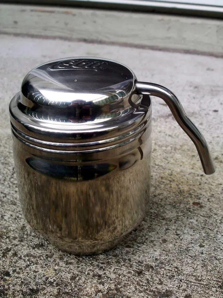 Verpackte Esbit Kaffeemaschine