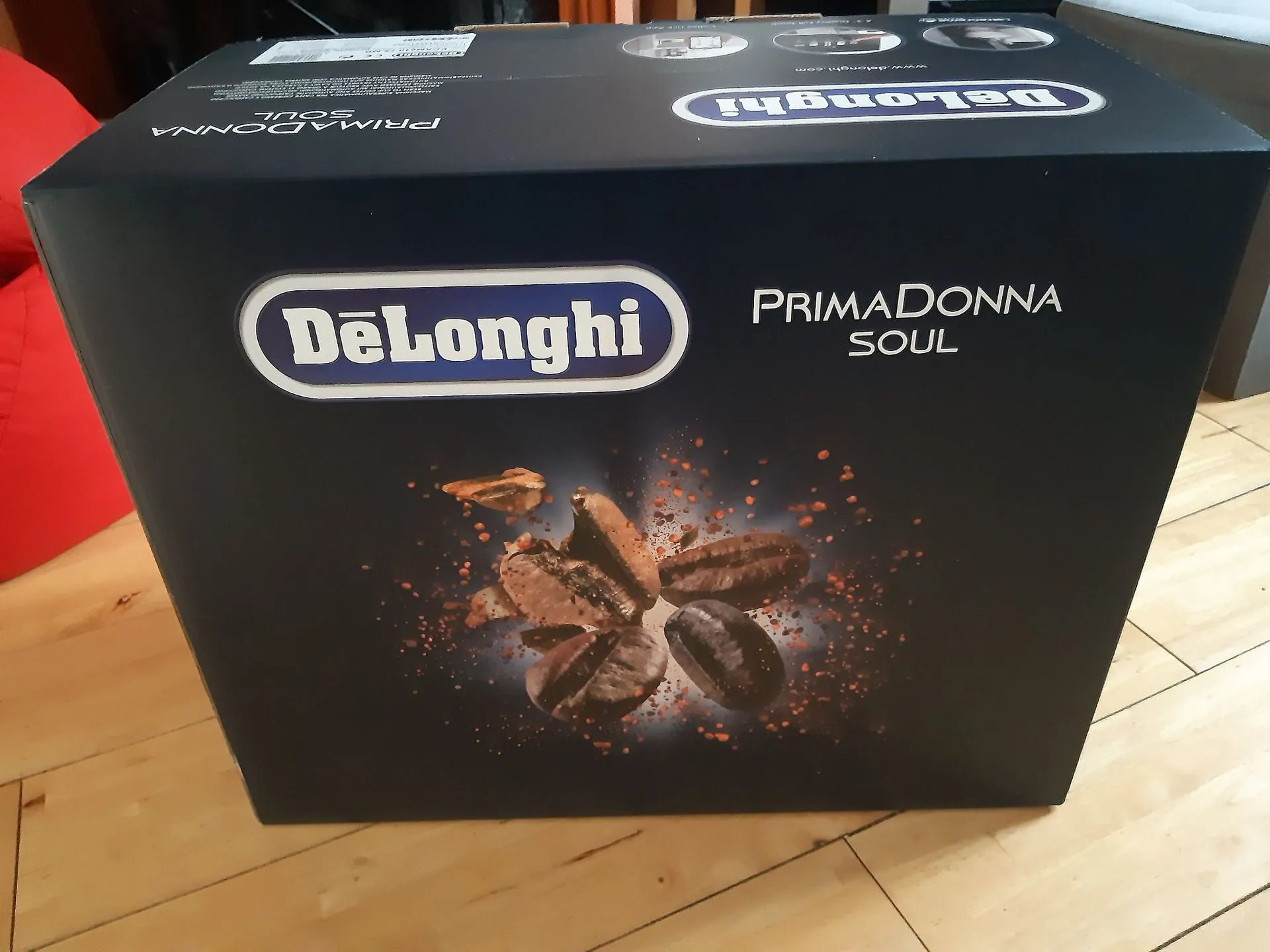 Verpackung der De'Longhi Primadonna Soul