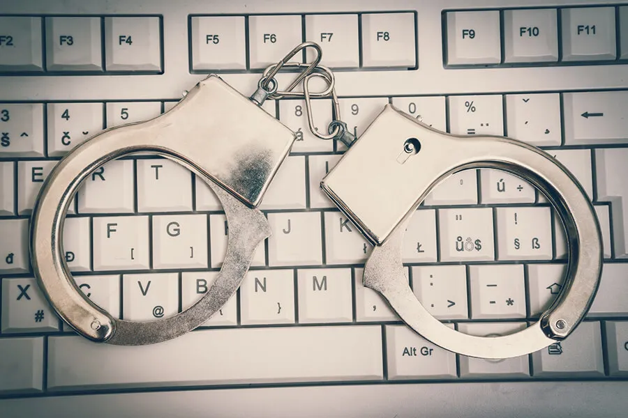 Warnmeldung des BKA-Trojaners auf einem gesperrten Computerbildschirm