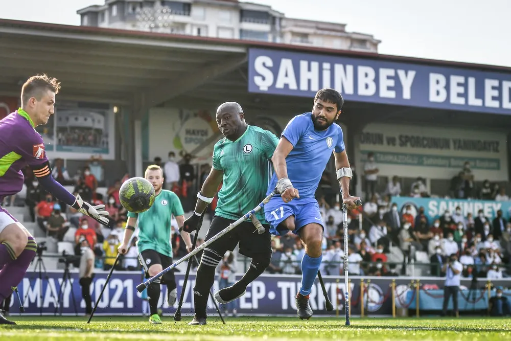 Amputierten-Fußballspieler im Stadion während des Turniers 2021