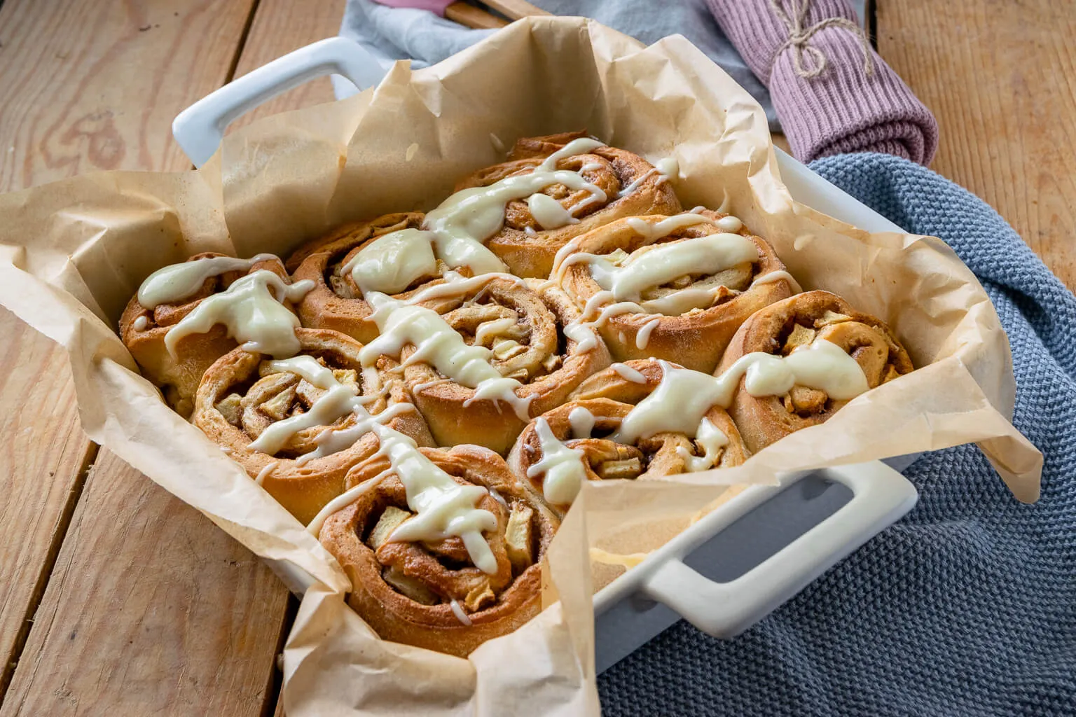 Apfel Zimtschnecken, weich und aromatisch