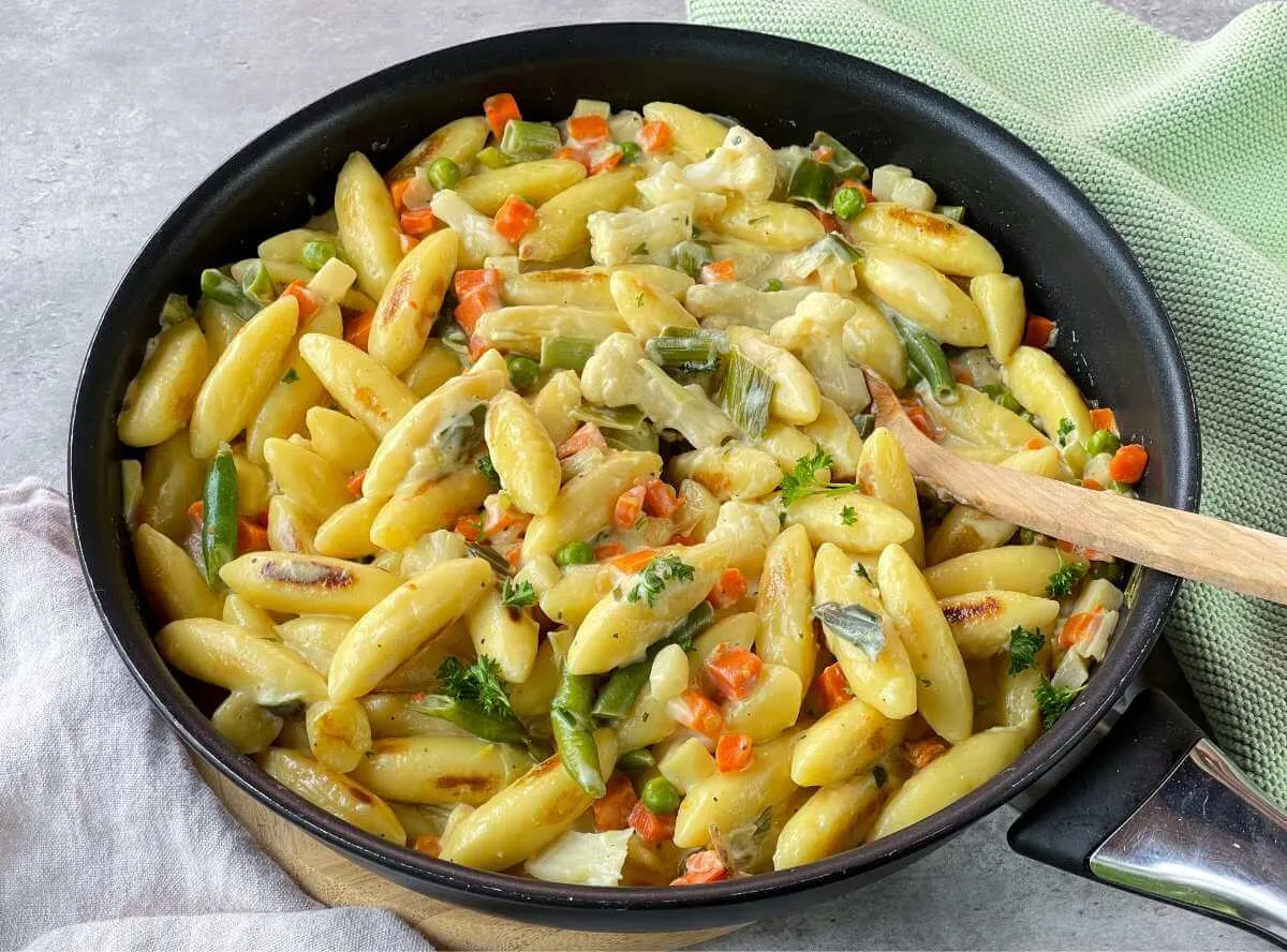 Blitzrezept: Schupfnudeln mit frischem Gemüse