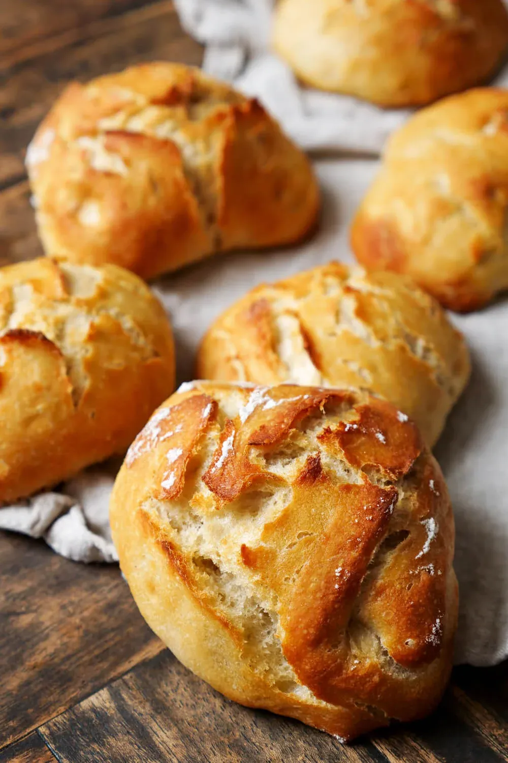 Brötchen mit frischer Hefe gebacken