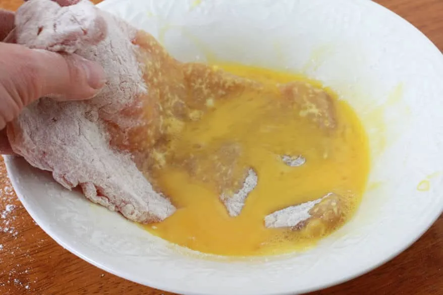 Das Fleisch wird durch die Eimischung gezogen