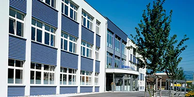 Das neue Verwaltungsgebäude der Bäckerei im Jahr 2004