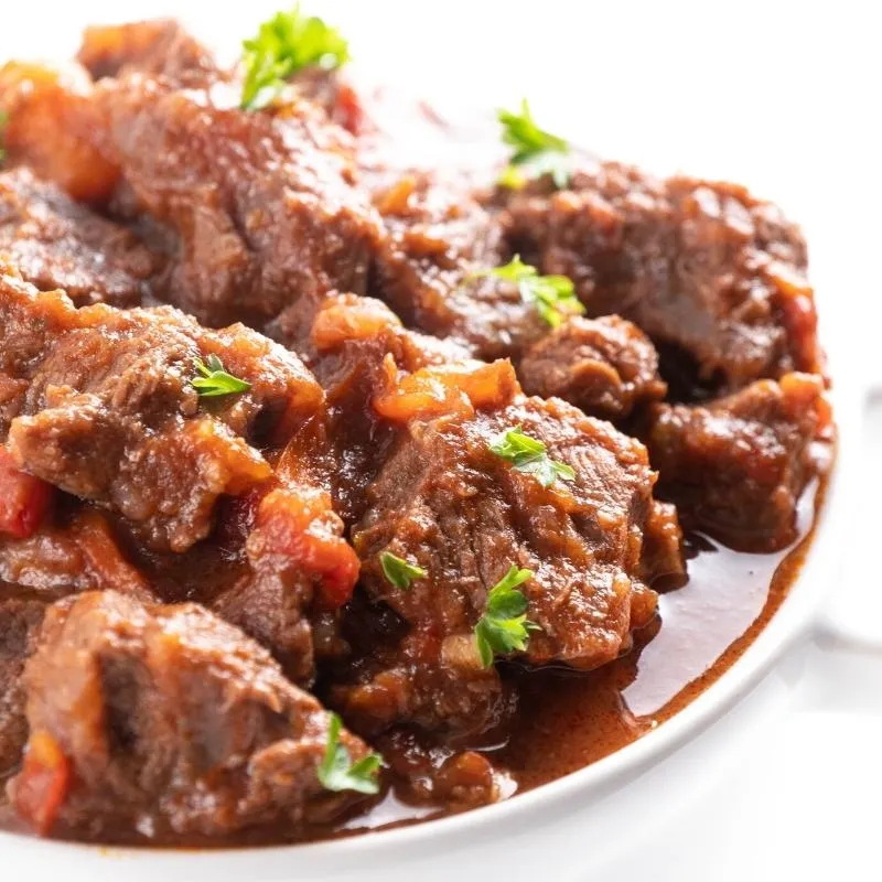 Deftiges Low Carb Rindergulasch