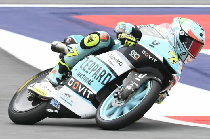 Dennis Foggia setzt seine Wiederauferstehung mit P1 in der Moto3 am Freitag fort