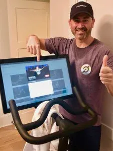 Der Autor, bekannt als "HeartValveGuy" auf Peloton, nach 500 Fahrten