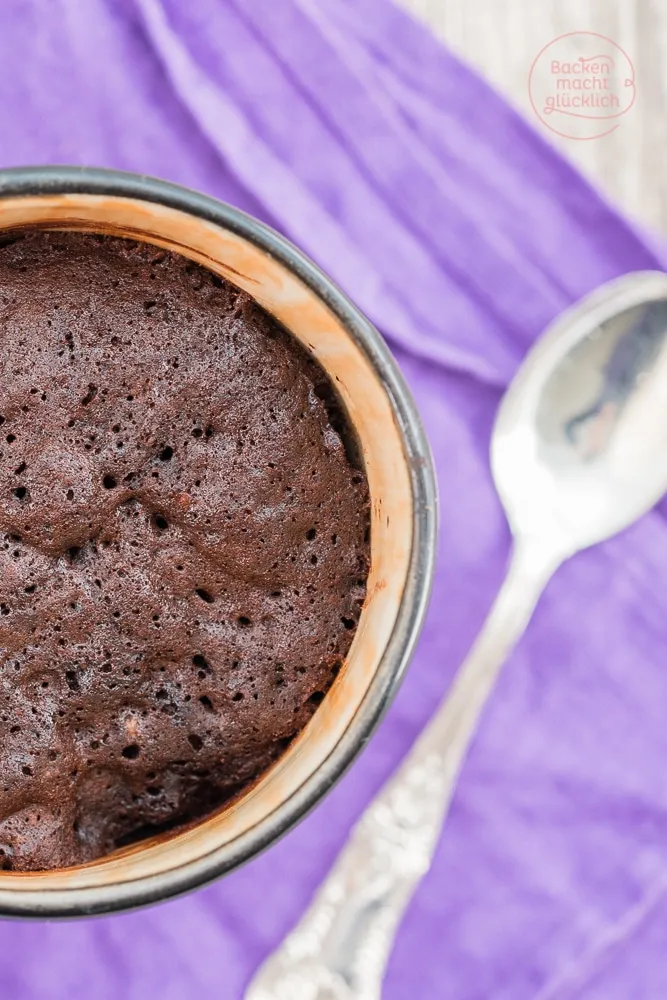 Der fertig gebackene Tassenkuchen aus der Mikrowelle