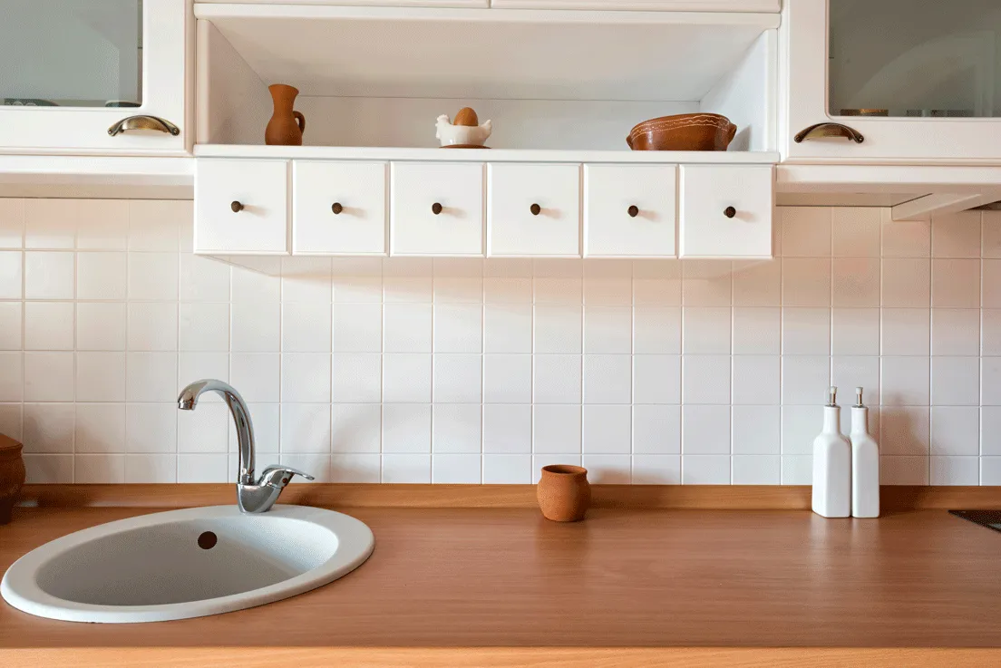 Detailaufnahme einer mit Öl behandelten Holzoberfläche