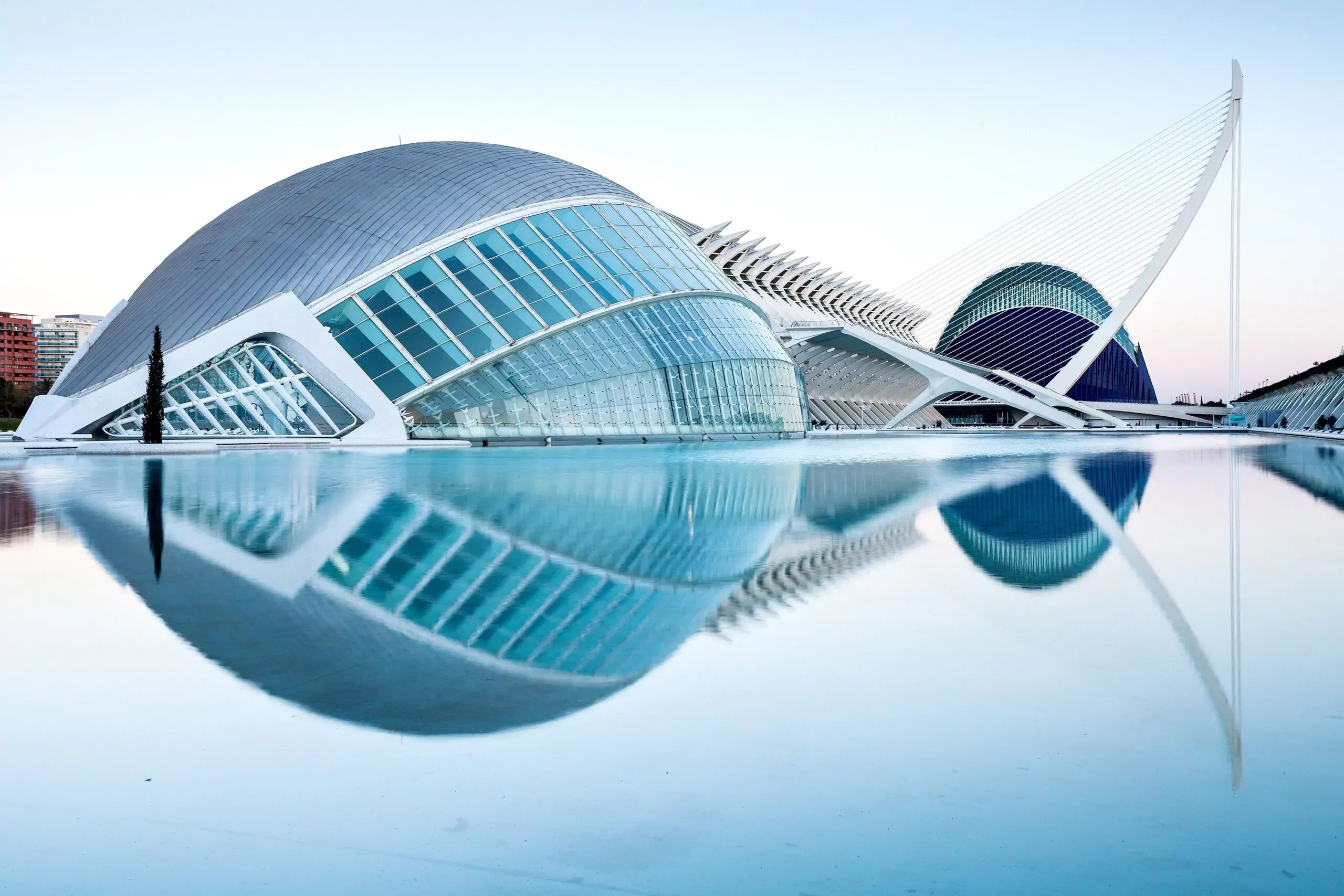 Die futuristische Stadt der Künste und Wissenschaften in Valencia