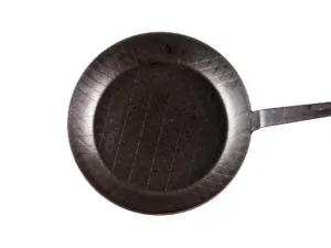 Draufsicht einer schmiedeeisernen Pfanne