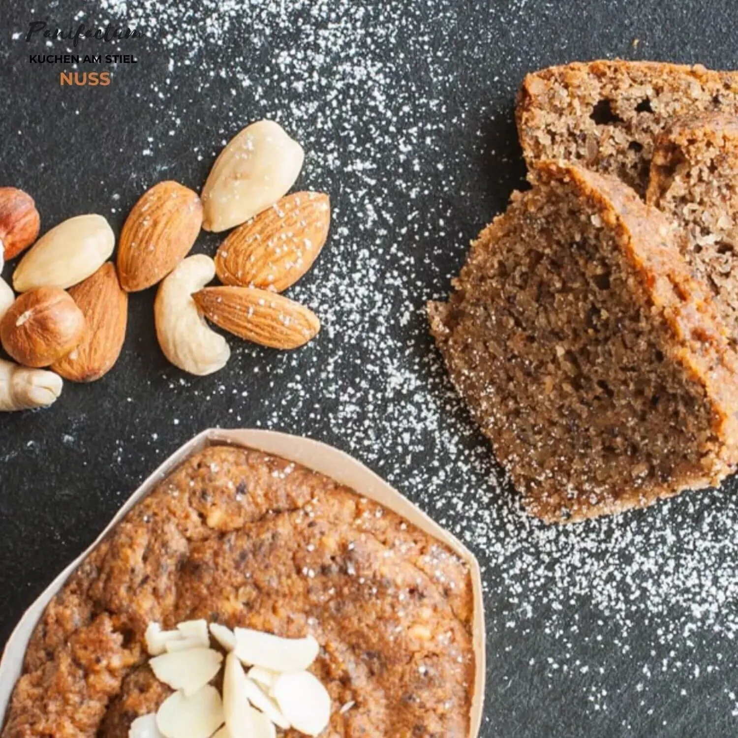 Drei Nuss Kuchen am Stiel in verschiedenen Positionen