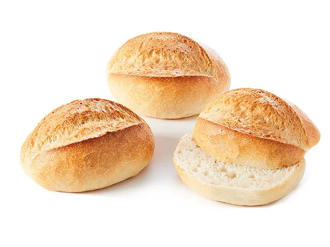 Ein rundes, leicht bemehltes Bio-Siegerbrötchen