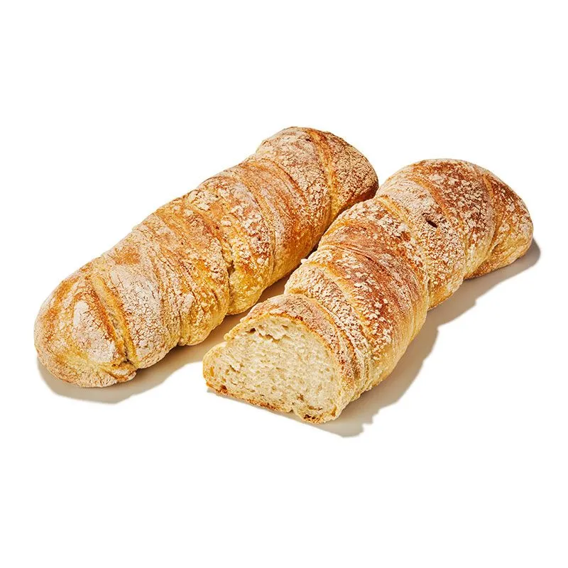 Eine Auswahl an Baguettes und Ciabatta, bereit zum Servieren