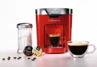 Eine kompakte Tchibo Cafissimo DUO Kapselmaschine in Weiß