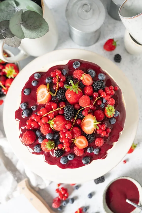 Einfach und gelingsicher: no bake Cheesecake mit Beeren