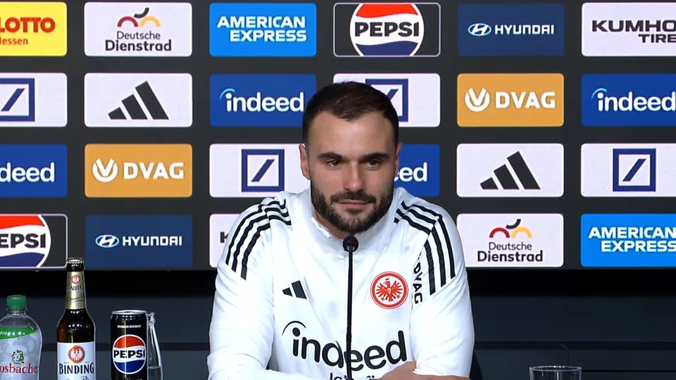 Eintracht-Interimstrainer Dennis Schmitt