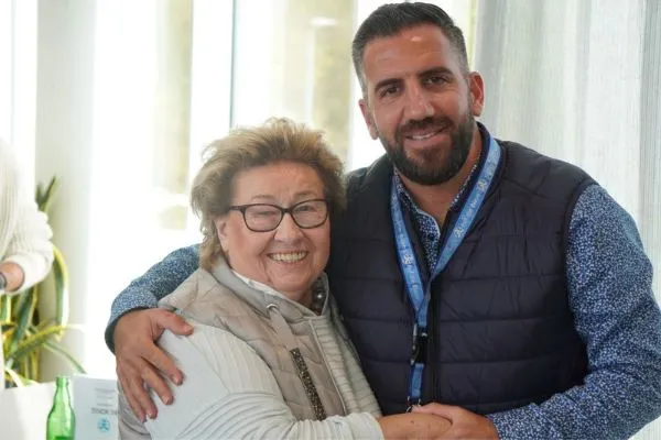 Enzo Marchese als Sponsor bei den Stuttgarter Kickers