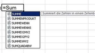 Excel Benutzeroberfläche mit Auswahlmenü für Funktionen