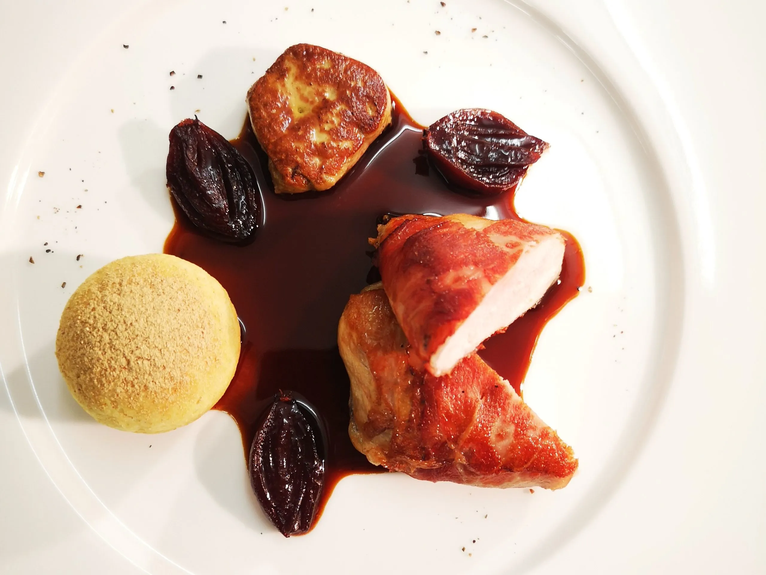 Feinste Fasanenbrust im Speckmantel