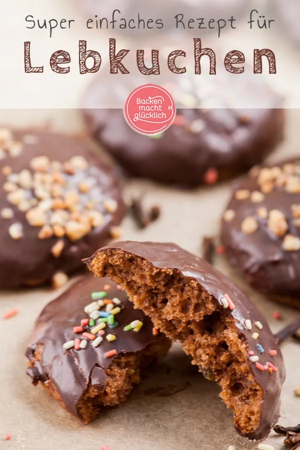 Fertige Lebkuchen, mit Schokoladenglasur überzogen