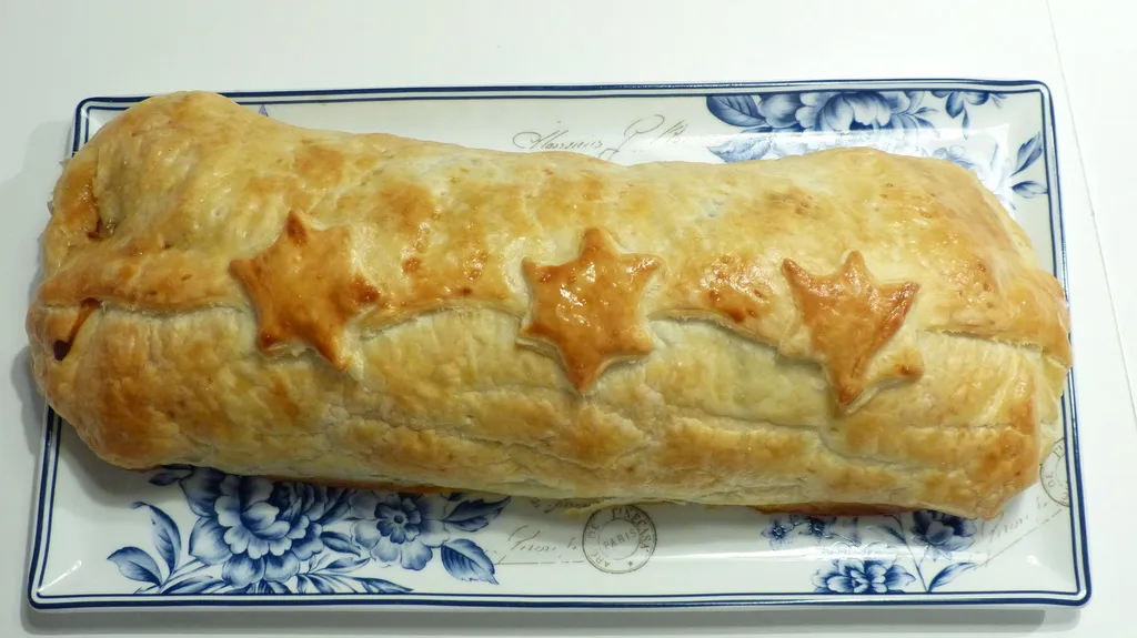 Filet im Teig vor dem Backen