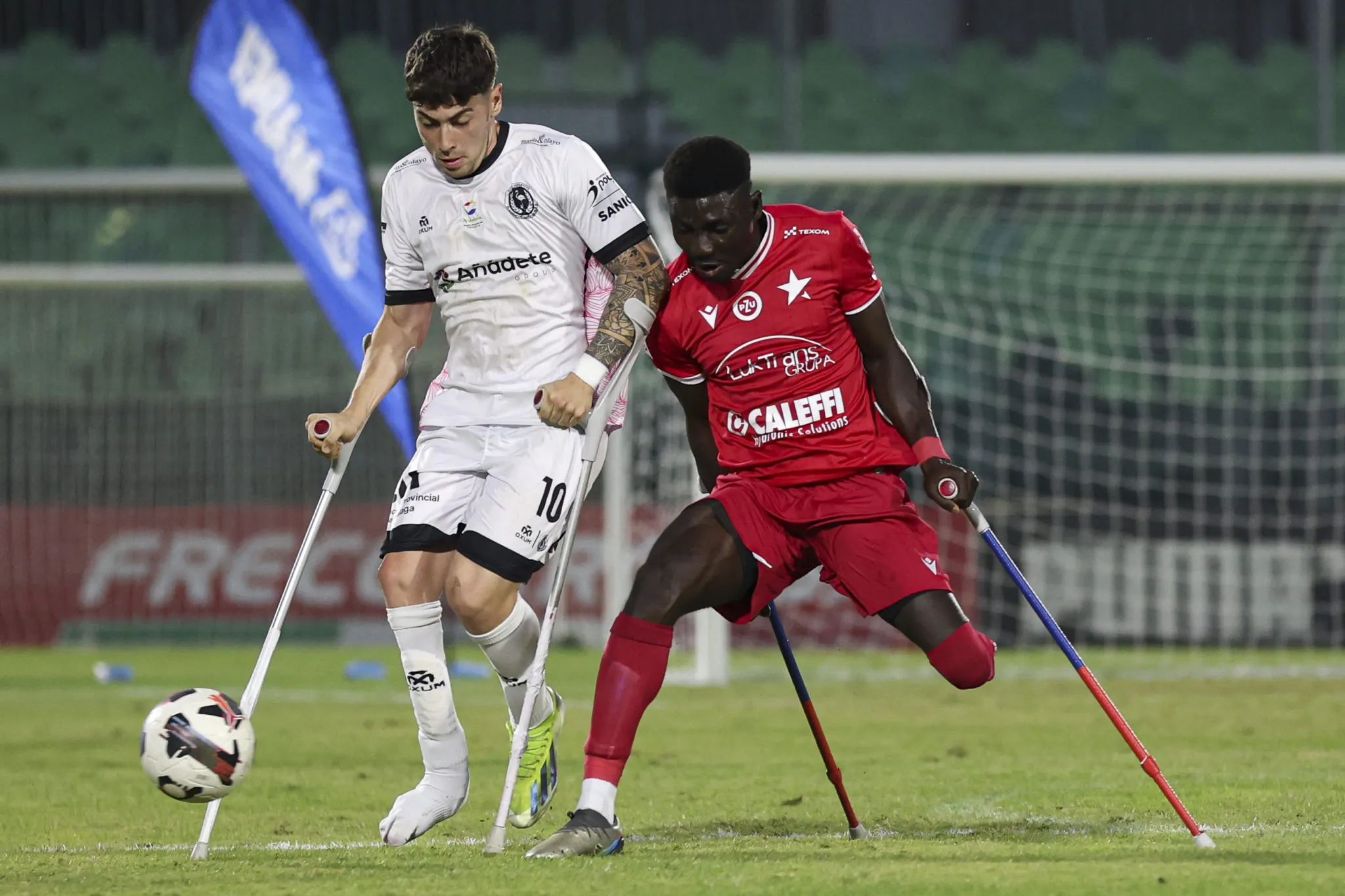 Finale zwischen CD Flamencos und Wisła Kraków im Stadio Enzo Ricci