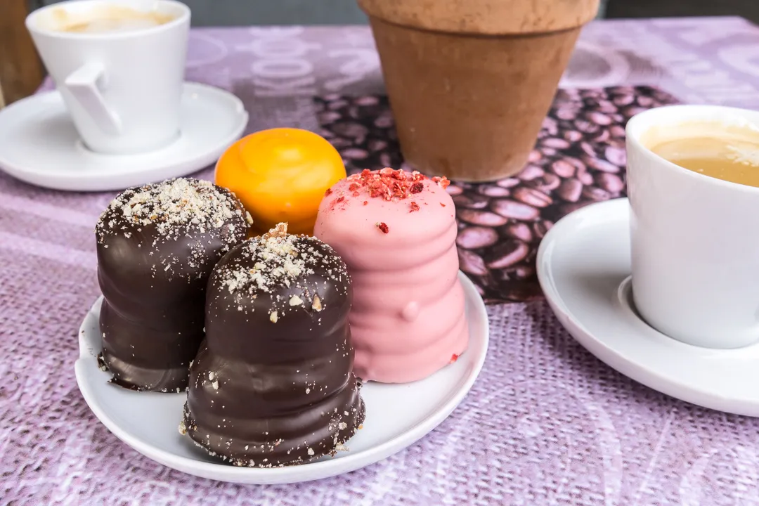 flødeboller – Luftige Schaumküsse, eine beliebte Süßigkeit in Dänemark